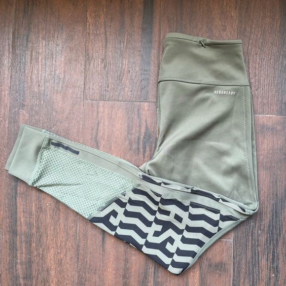 Adidas AeroReady Green And Black Leggings Size XS - Picture 11 of 12